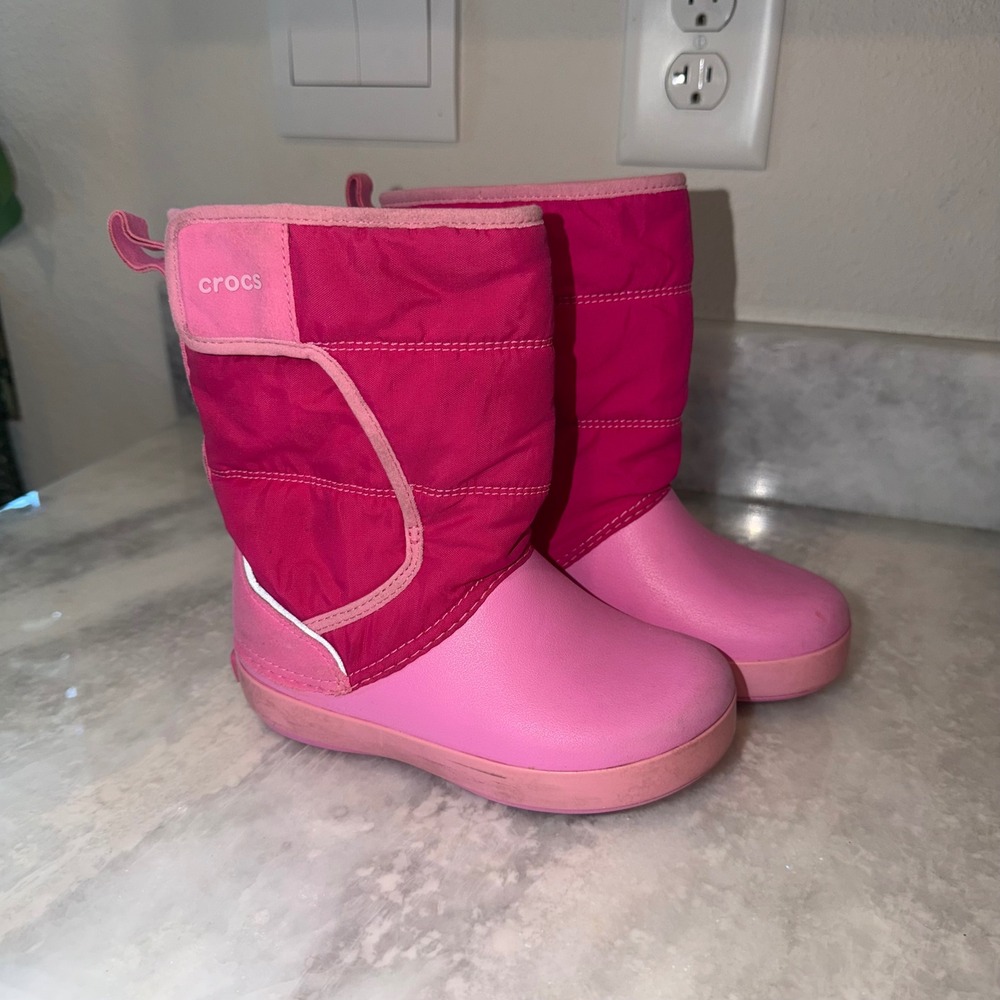 Crocs Kids LodgePoint Snow Boots Pink Croslite Winter Boot 204660 Size C11